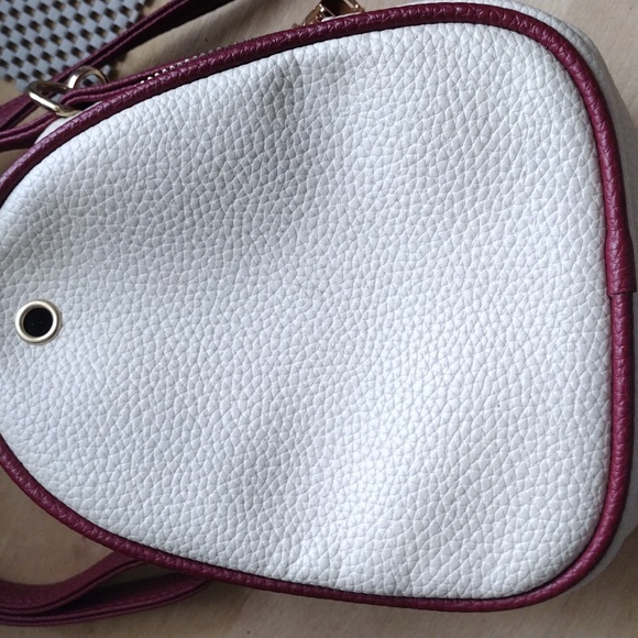 Designer purse - Picture 4 of 4